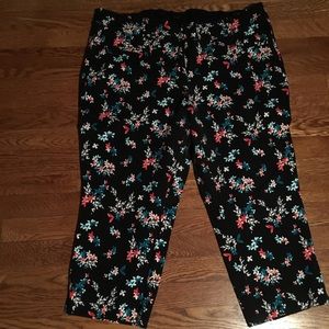 Lane Bryant cropped pants, print, size 18